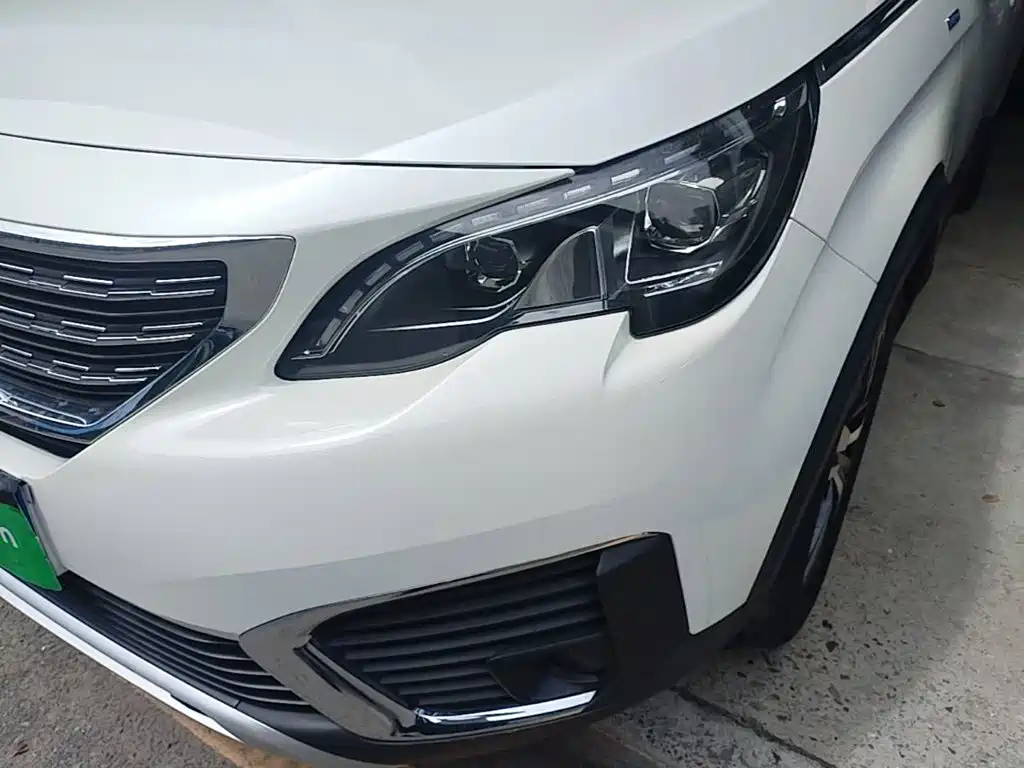 Peugeot 5008 — миниатюра 24