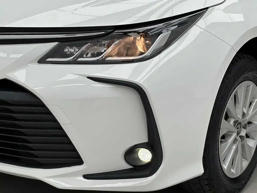 Toyota Corolla — миниатюра 7