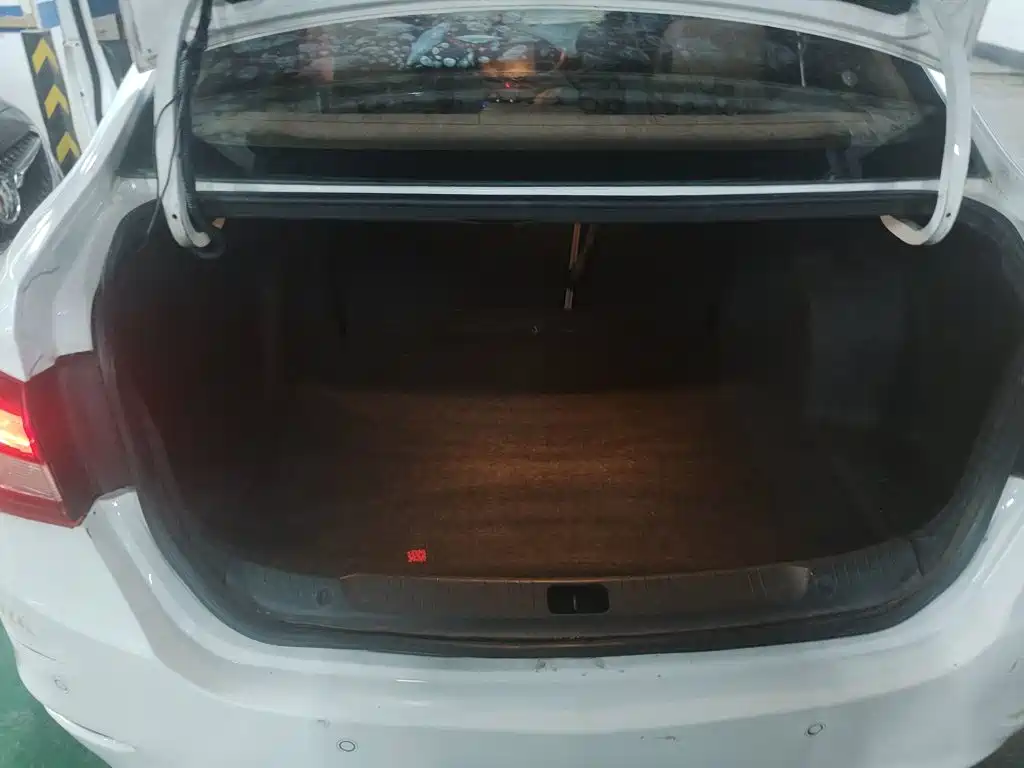 Buick Excelle — миниатюра 22