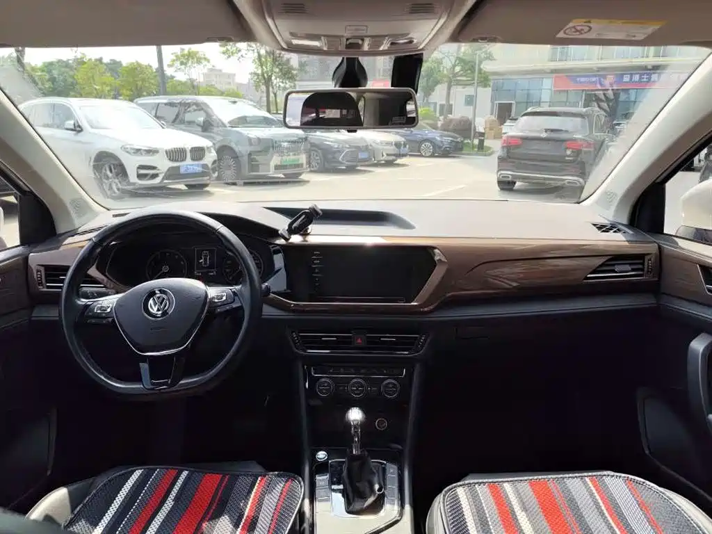 Volkswagen Tharu — миниатюра 6