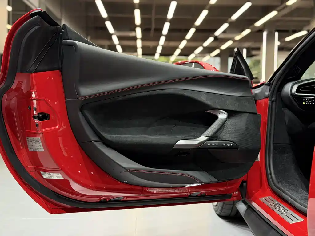 Ferrari 296 — миниатюра 6