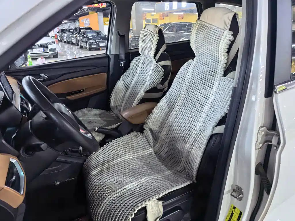 Wuling Hongguang S3 — миниатюра 3