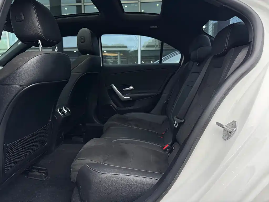 Mercedes-Benz A-Class — миниатюра 16