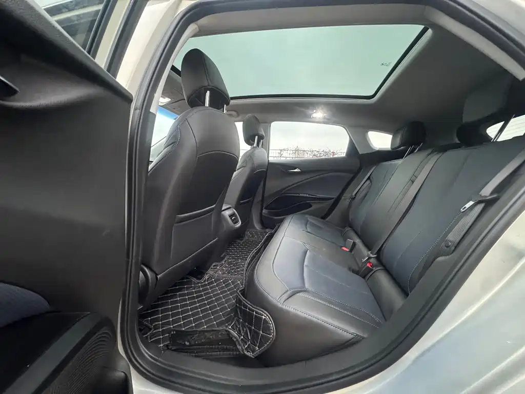 BUICK SLIGHTLY BLUE 6