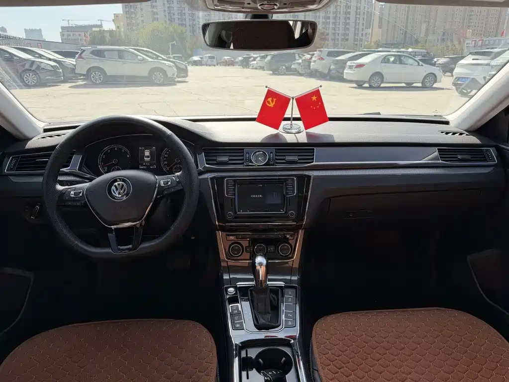Volkswagen Passat — миниатюра 5