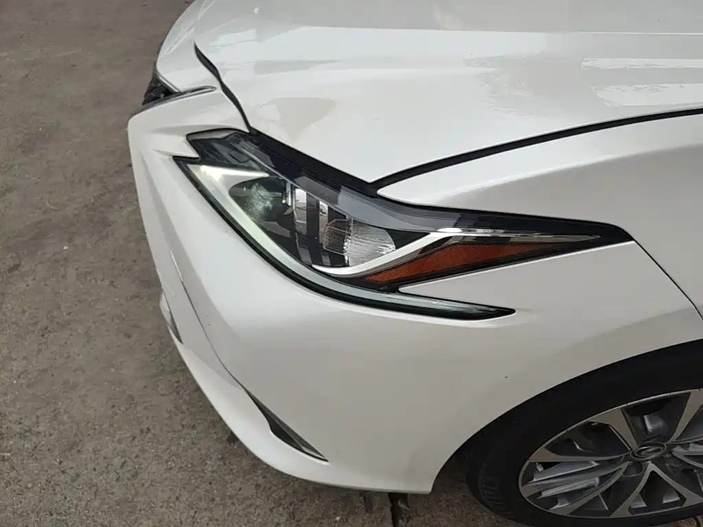 Lexus ES — миниатюра 24