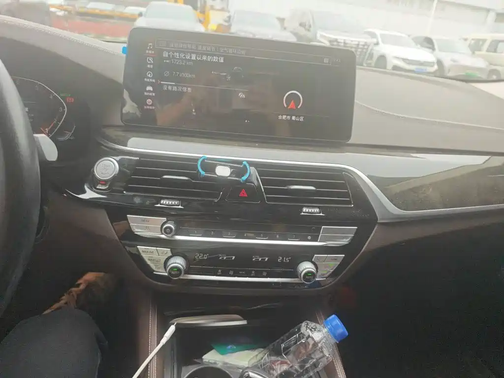BMW 5 Series — миниатюра 15