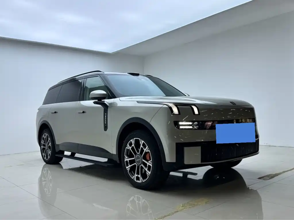 Lynk & Co 900 — миниатюра 3