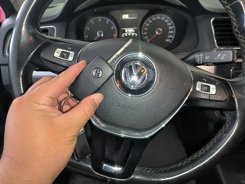 Volkswagen Lavida — миниатюра 9