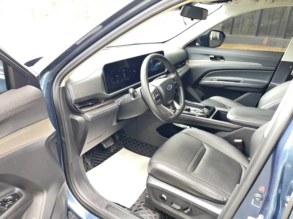 Ford Equator Sport — миниатюра 4