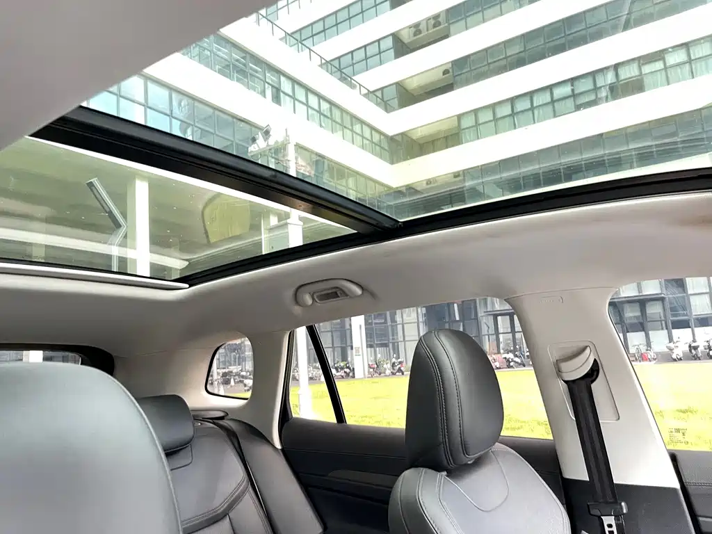 Ford Equator Sport — миниатюра 32