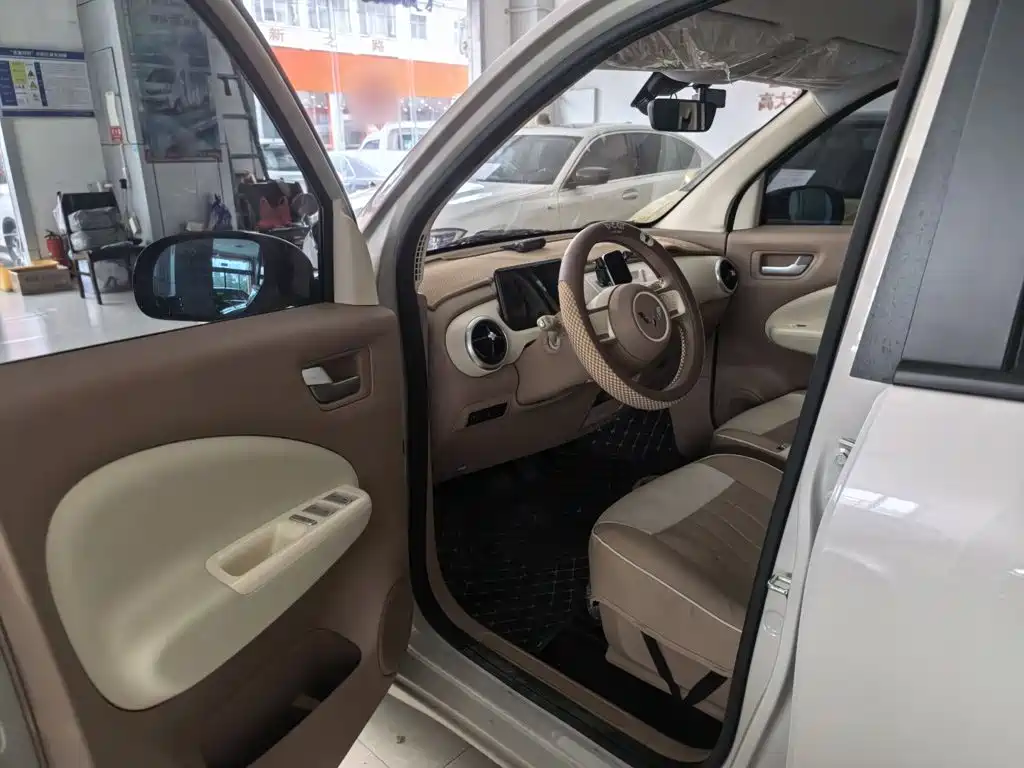 Wuling MINIEV — миниатюра 13