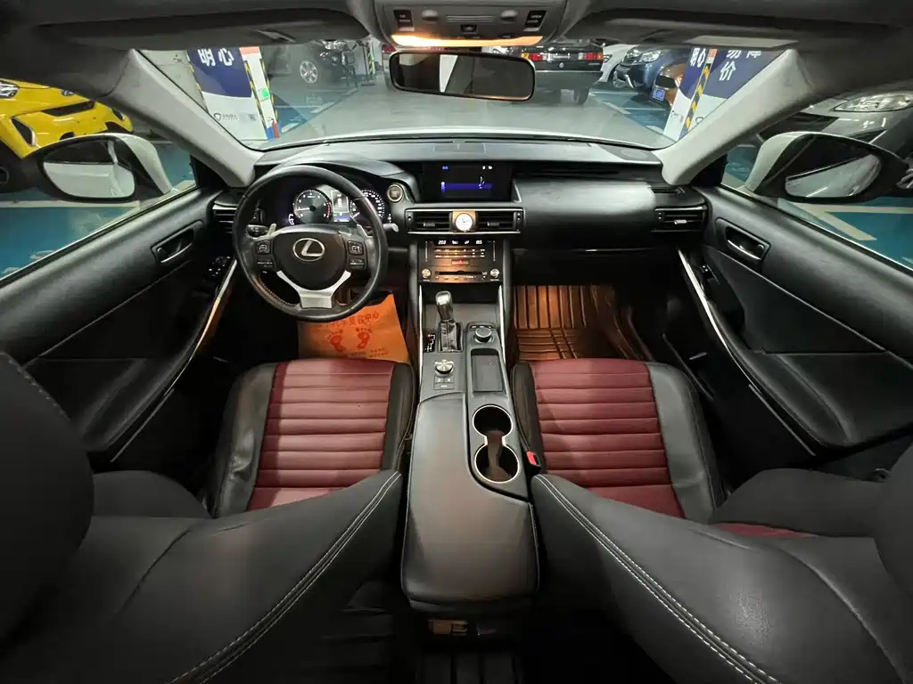 Lexus IS — миниатюра 8