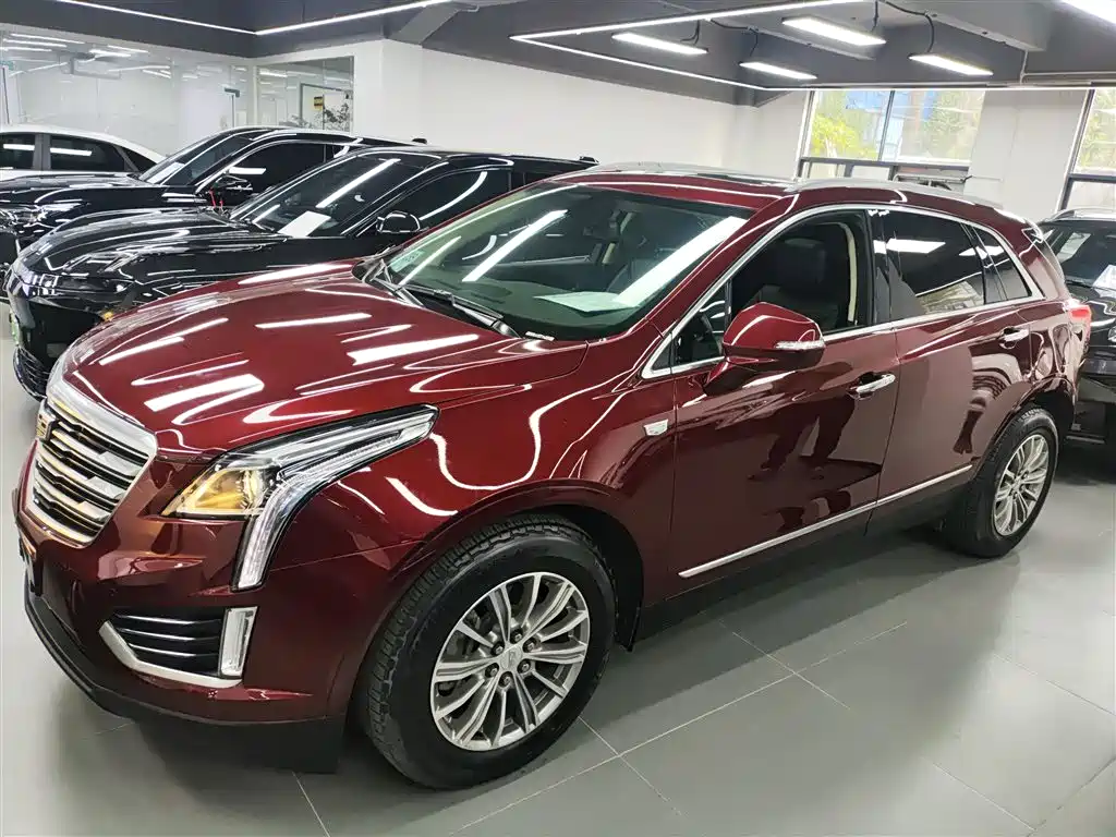 CADILLAC XT5