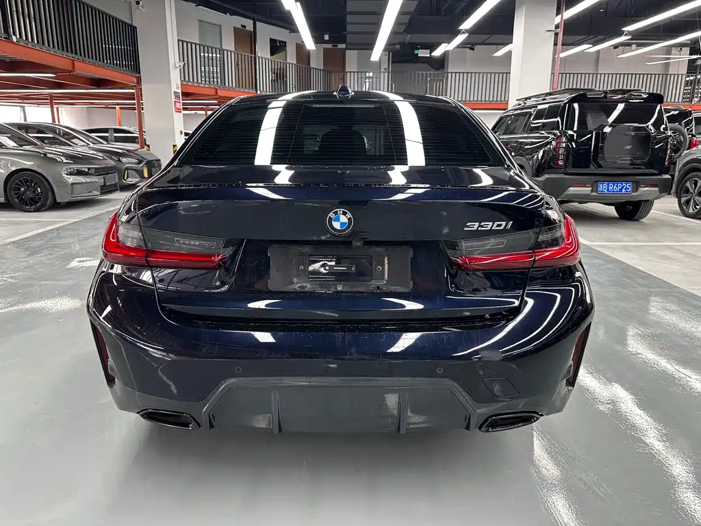 BMW 3 Series — миниатюра 21