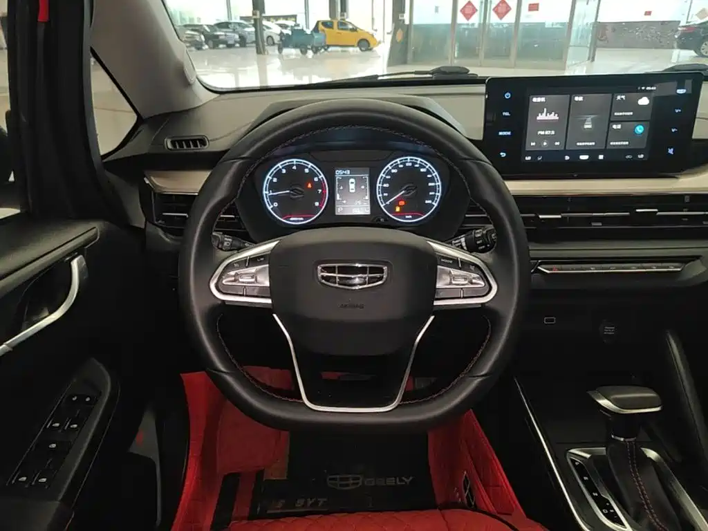 Geely Vision X3 — миниатюра 11