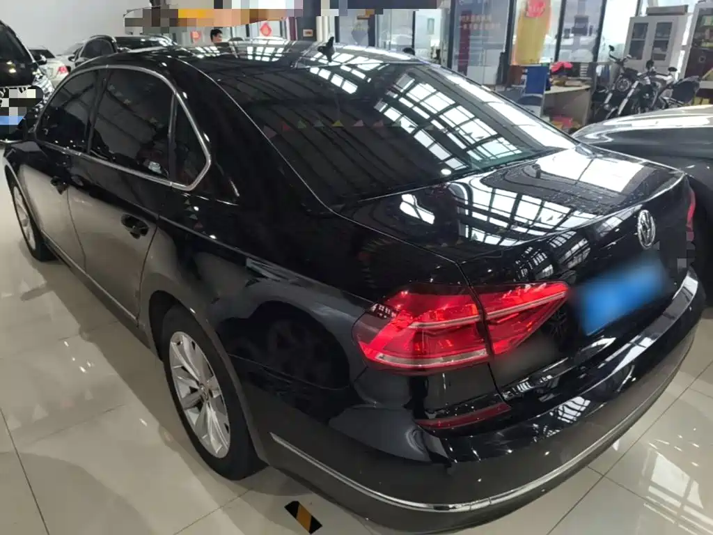 Volkswagen Passat — миниатюра 5