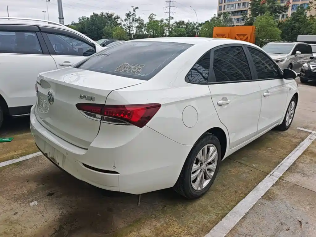 Buick Excelle — миниатюра 7
