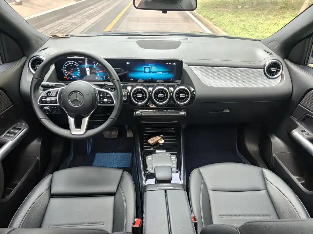 Mercedes-Benz GLA — миниатюра 6
