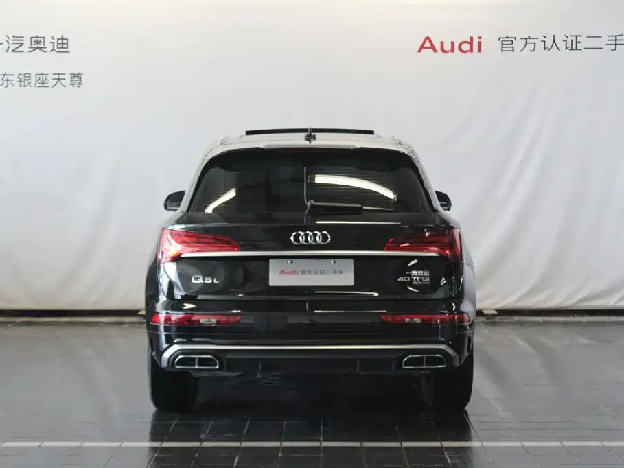 Audi Q5L id 4599700 из Китая 13