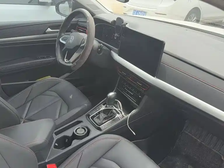 Volkswagen Lavida — миниатюра 5