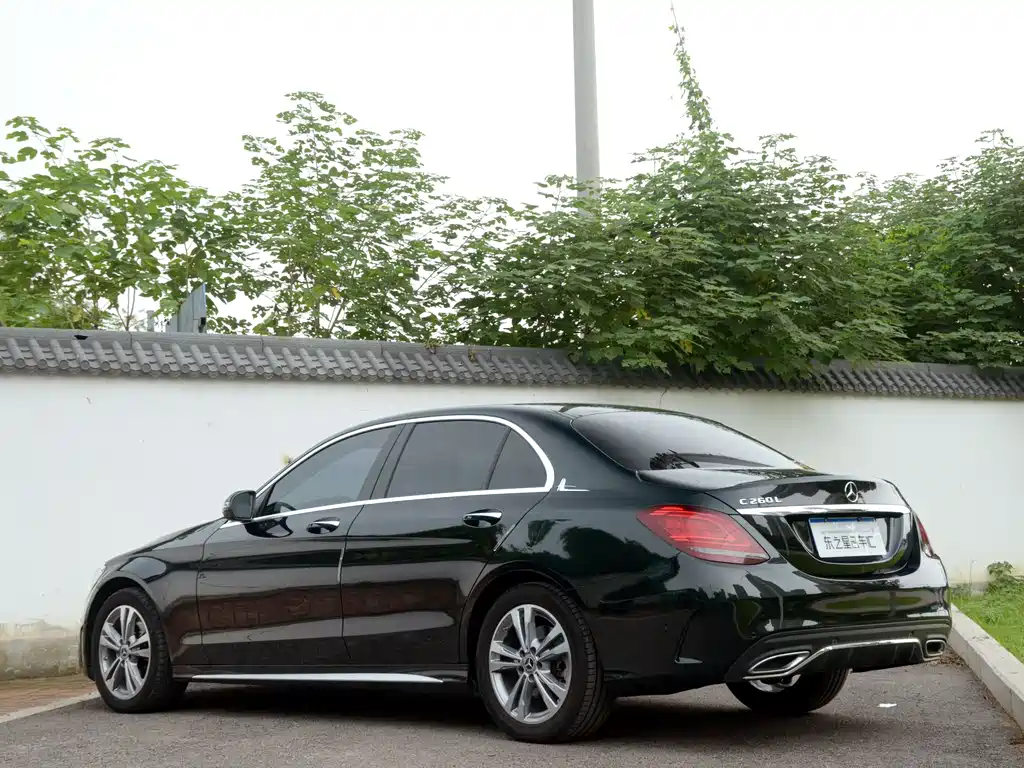 Mercedes-Benz C-Class — миниатюра 7