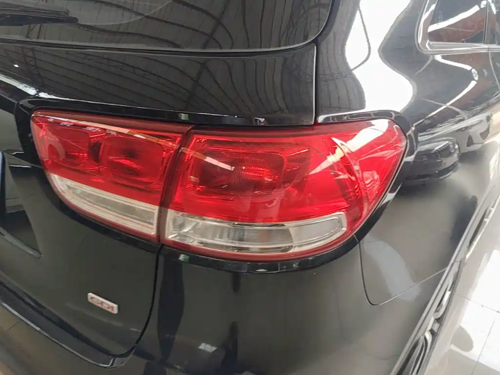Kia Sorento — миниатюра 8