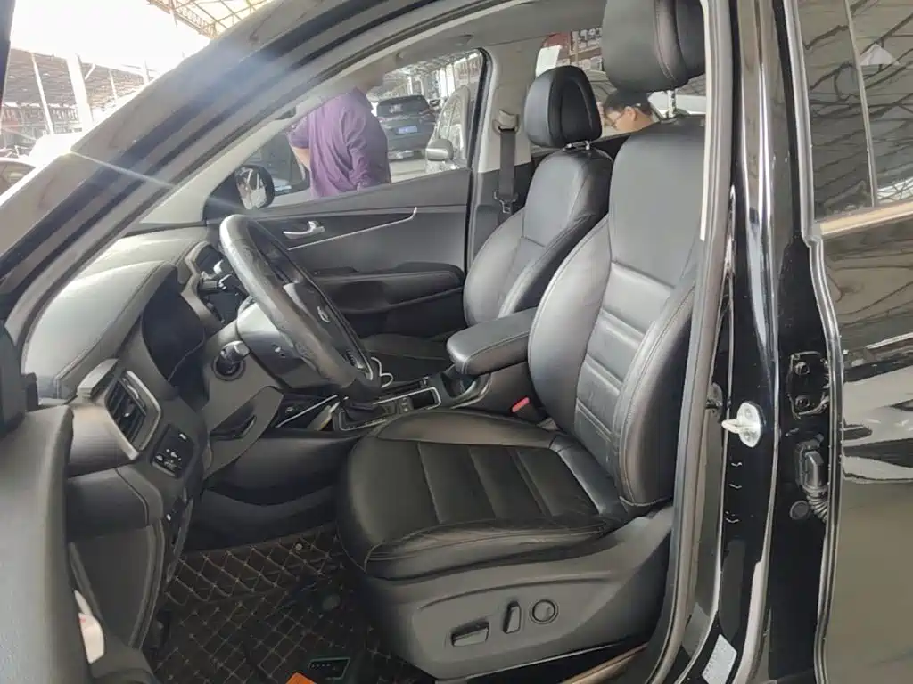 Kia Sorento — миниатюра 15