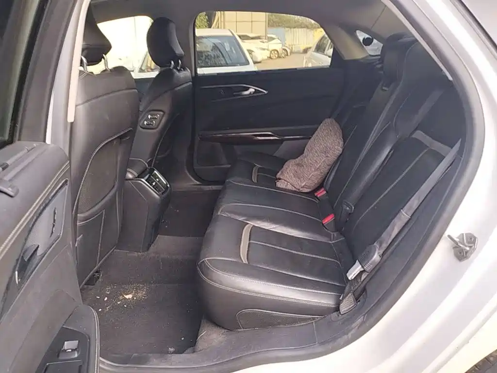 Ford Taurus — миниатюра 17