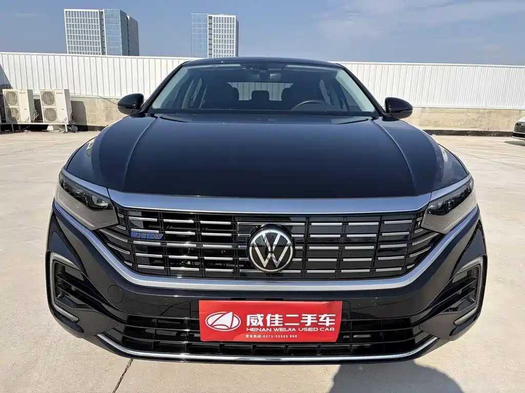 Volkswagen Passat PHEV — миниатюра 2