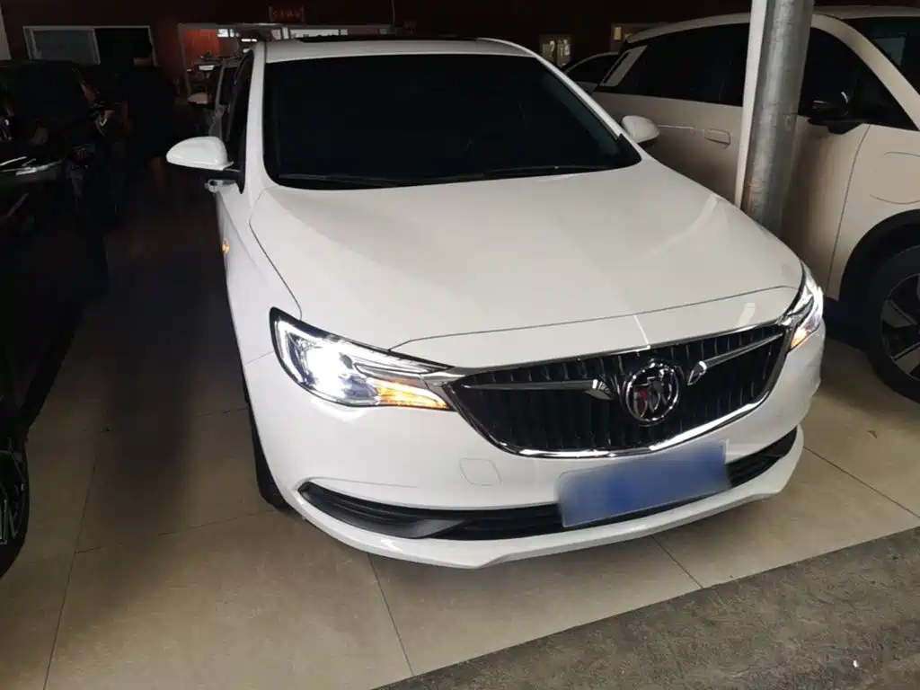 Buick Excelle — миниатюра 3