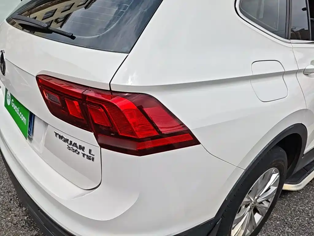 Volkswagen Tiguan L — миниатюра 8
