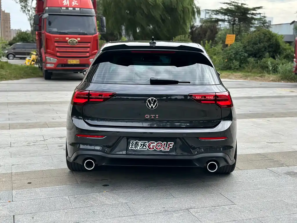 Volkswagen Golf GTI — миниатюра 6