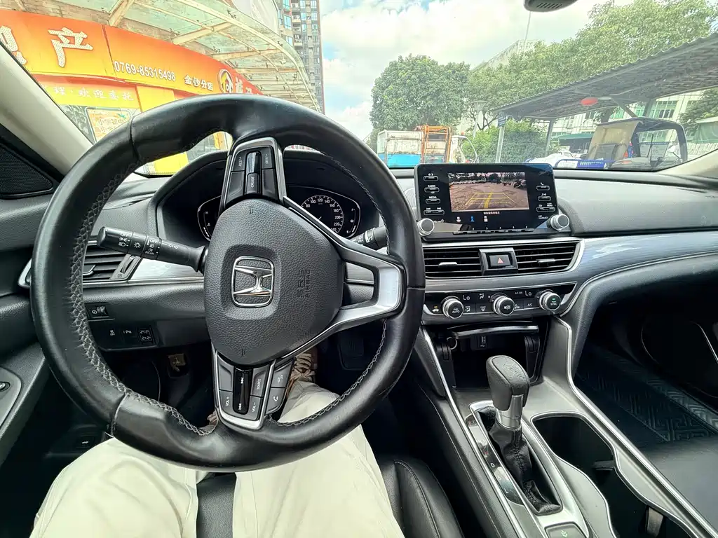 Honda Accord — миниатюра 10