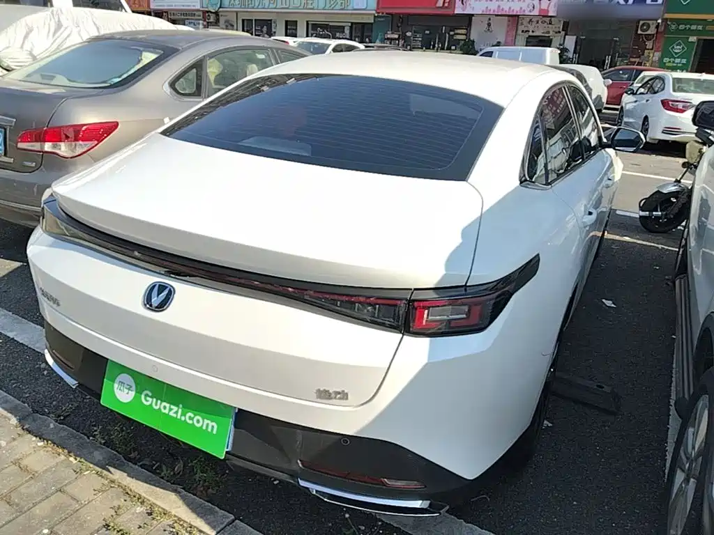 Changan Eado — миниатюра 7
