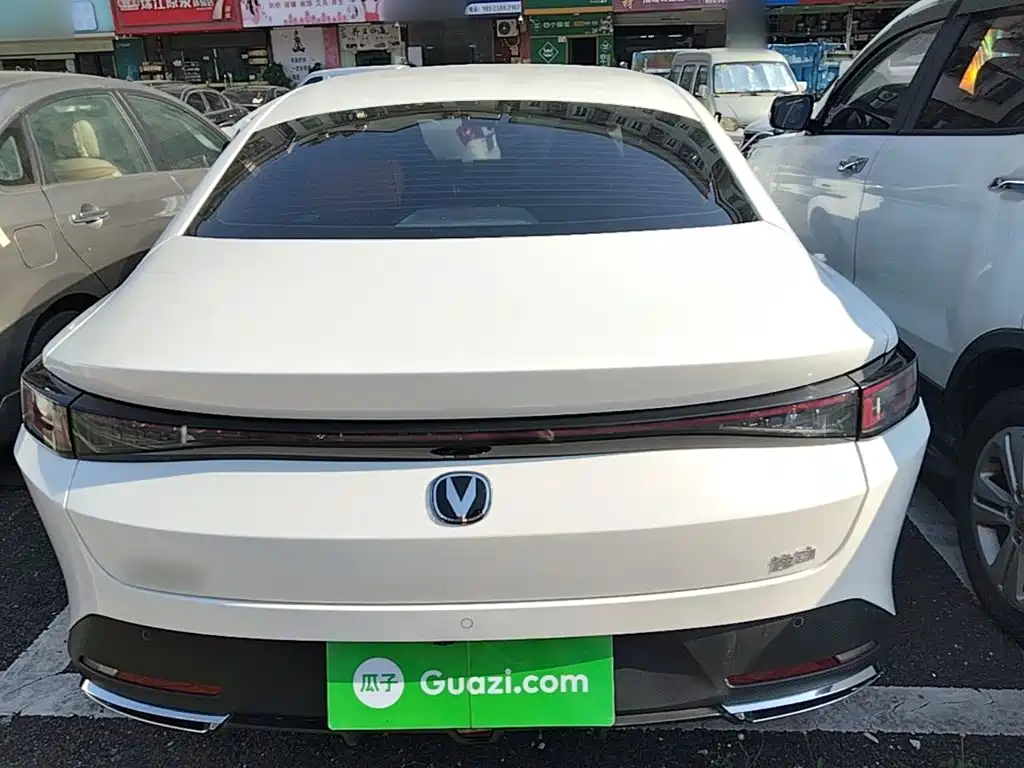 Changan Eado — миниатюра 6