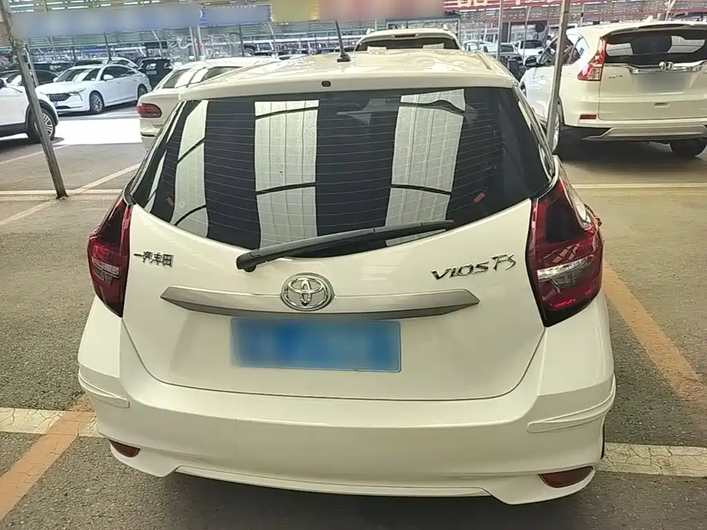 Toyota Vios FS — миниатюра 6