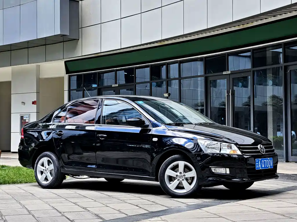 Volkswagen Santana — миниатюра 3