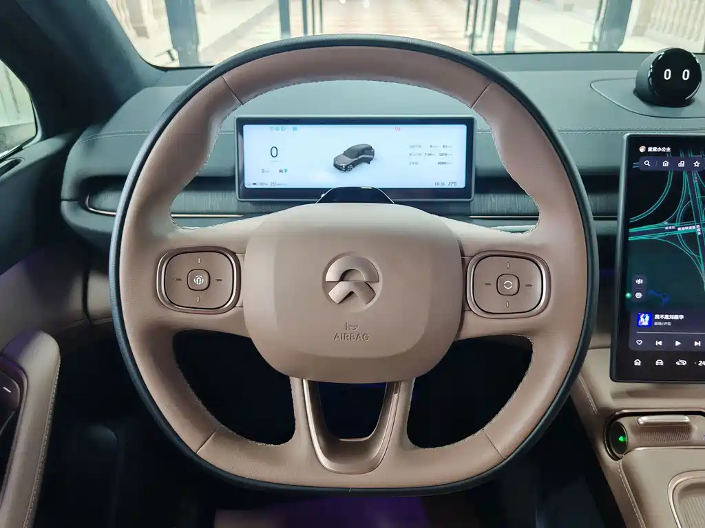 NIO ES6 — миниатюра 11