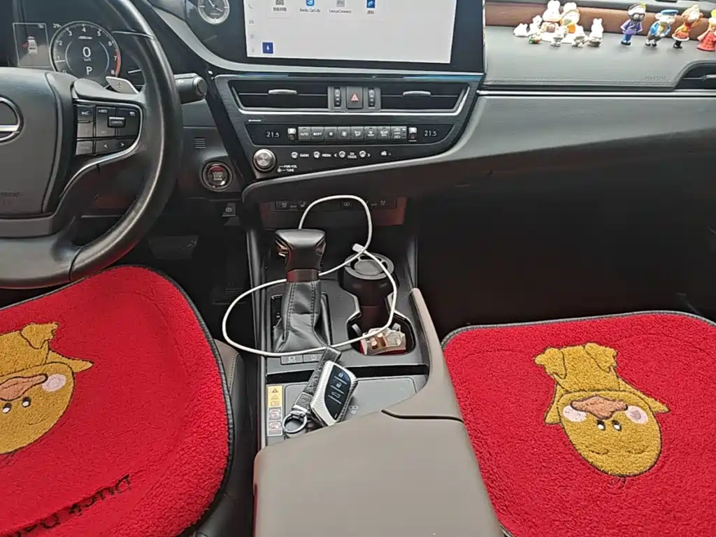 Lexus ES — миниатюра 14