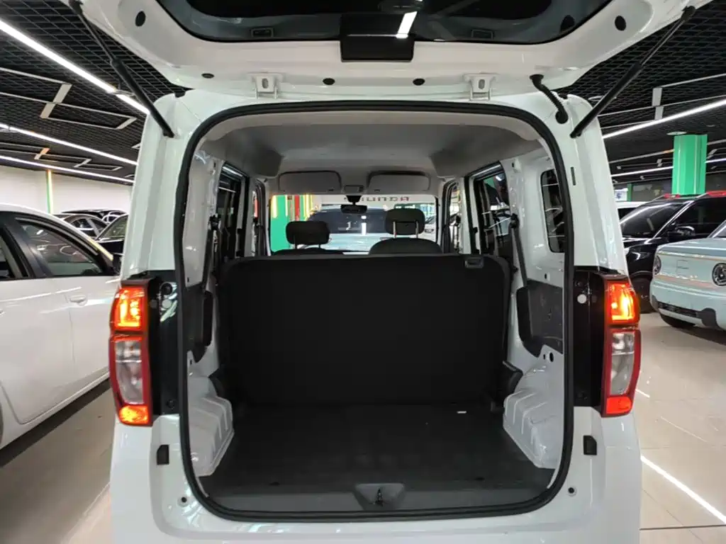Wuling Zhiguang EV — миниатюра 15