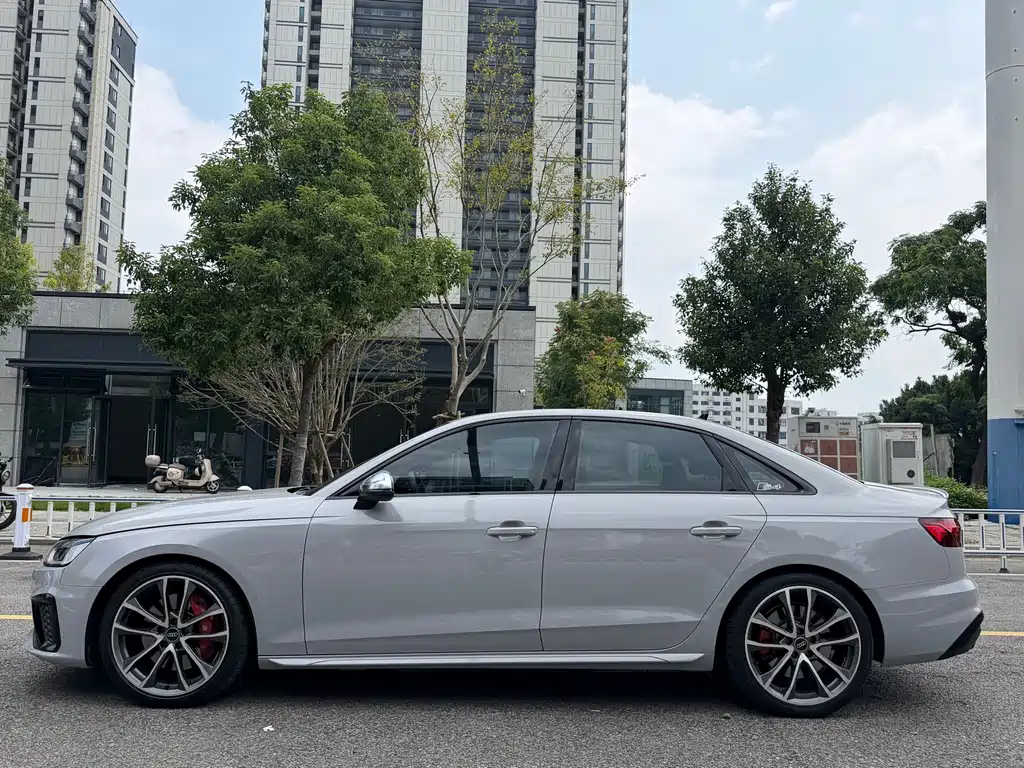 Audi S4 — миниатюра 4