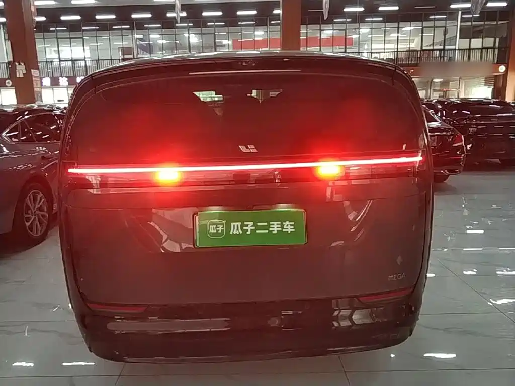 Li Auto Li MEGA — миниатюра 6