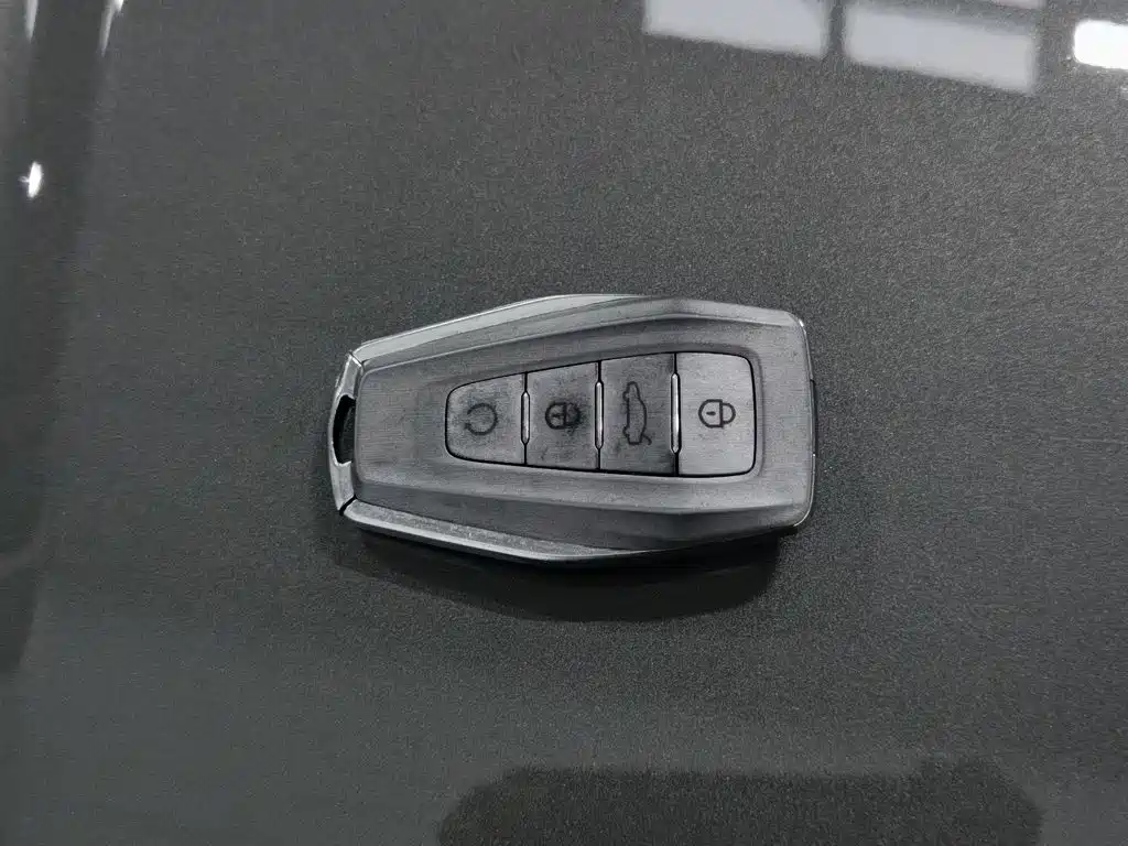 Geely Binyue — миниатюра 19