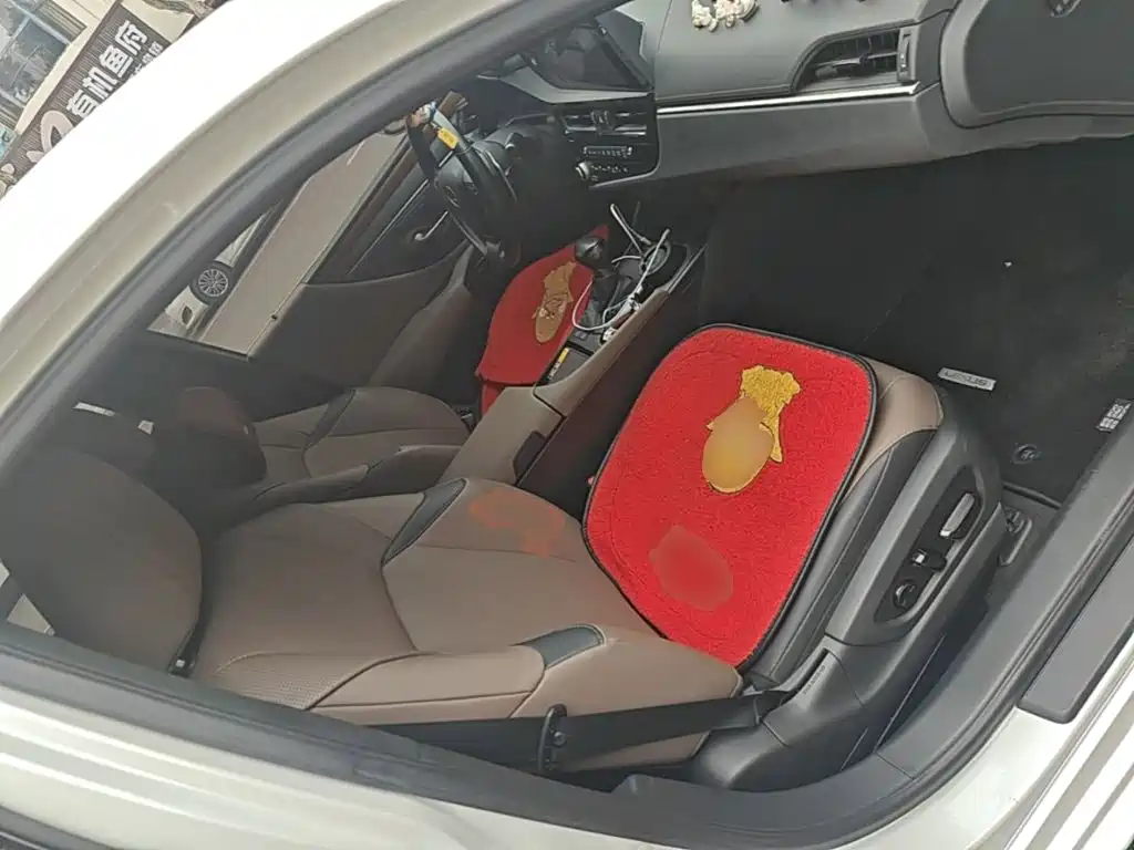 Lexus ES — миниатюра 25