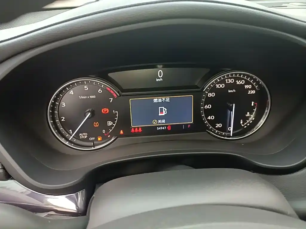 Cadillac XT4 — миниатюра 12