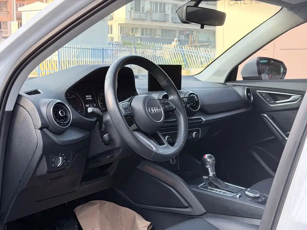 Audi Q2L — миниатюра 9