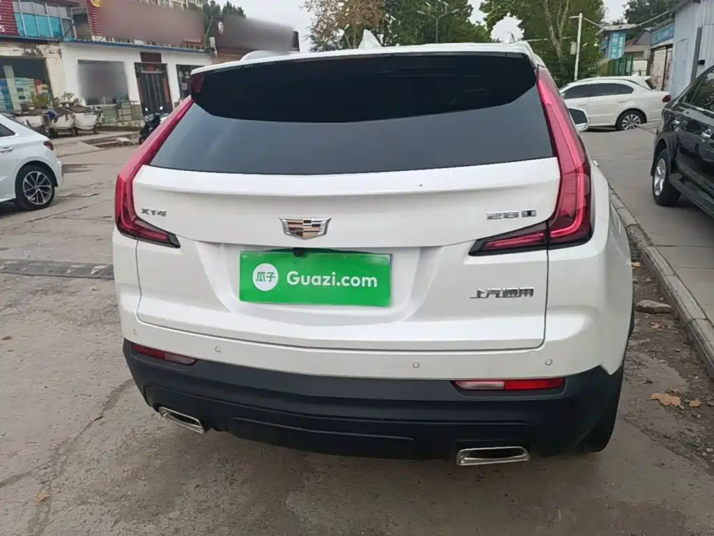 Cadillac XT4 — миниатюра 6