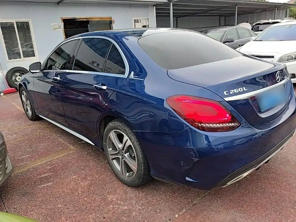 Mercedes-Benz C-Class — миниатюра 5