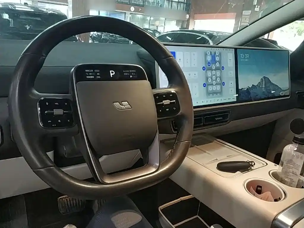 Li Auto Li MEGA — миниатюра 10